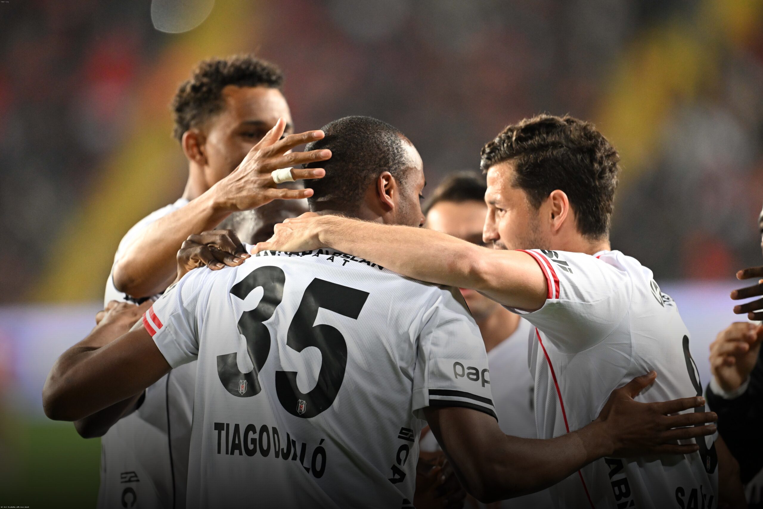 Beşiktaşlı Yıldızın Maçta Yaşadığı Talihsiz Sakatlık