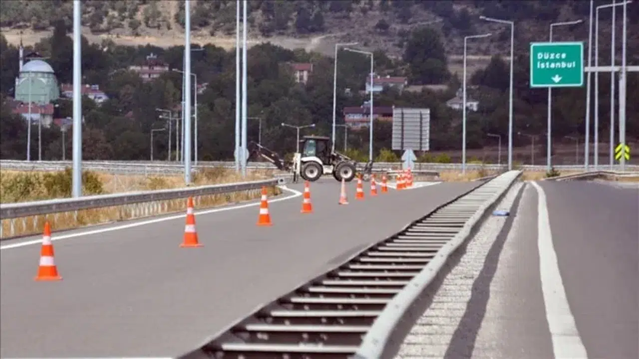 Bugün Yola Çıkacaklar Dikkat! Trafiğe Kapatılan Güzergahlar