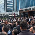 CHP Genel Merkezi’nde Mahkeme Kararı Sonrası Arbede Neden Çıktı?