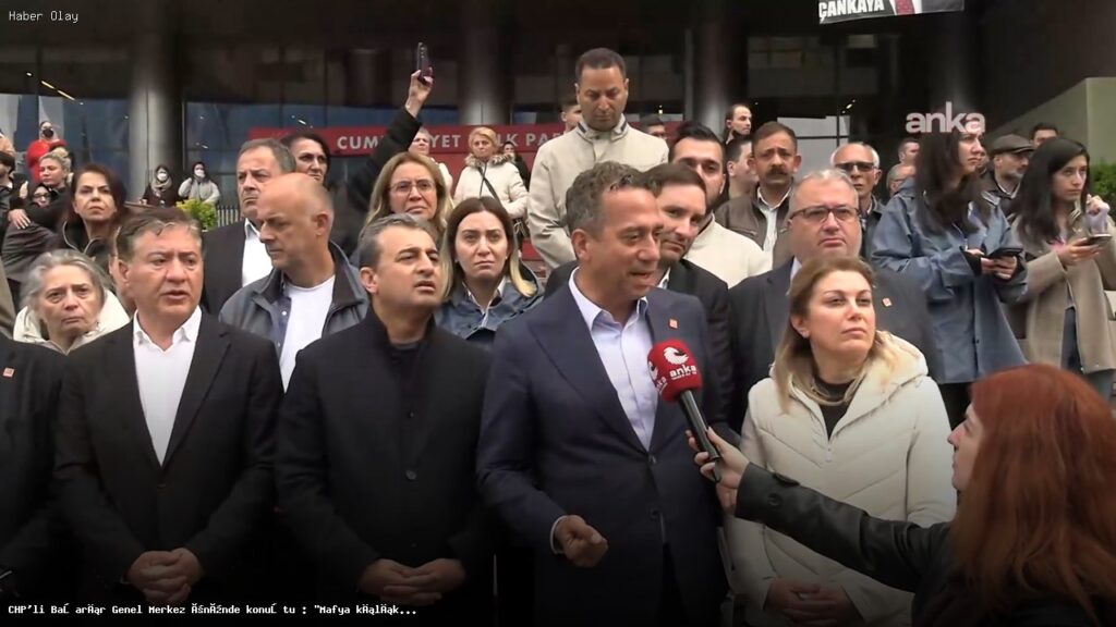 Başarır’dan sert açıklama: Parti önünde mafya var mı?