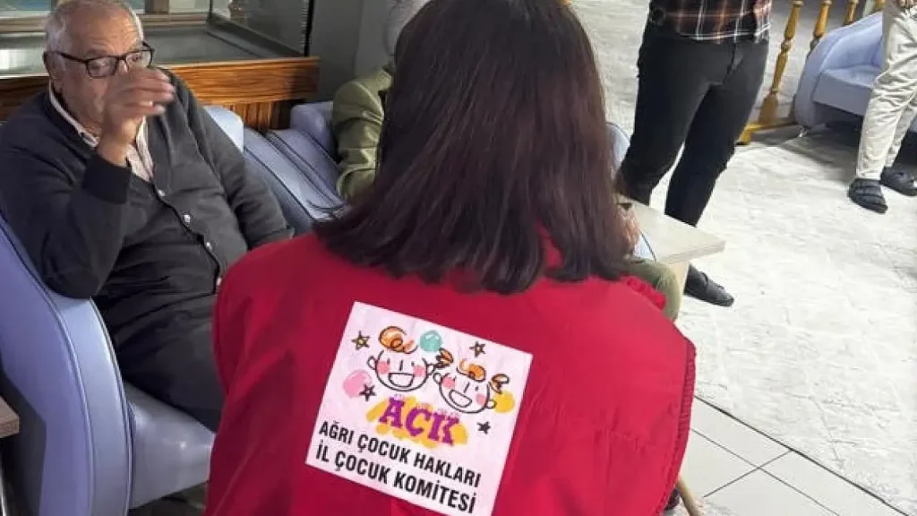 Ağrı’da Çocuk Hakları Komitesinden Huzurevine Ziyaret
