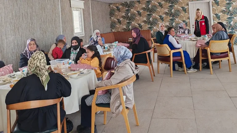 Diyadin’de Anneler Günü için Özel Bir Etkinlik Düzenlendi