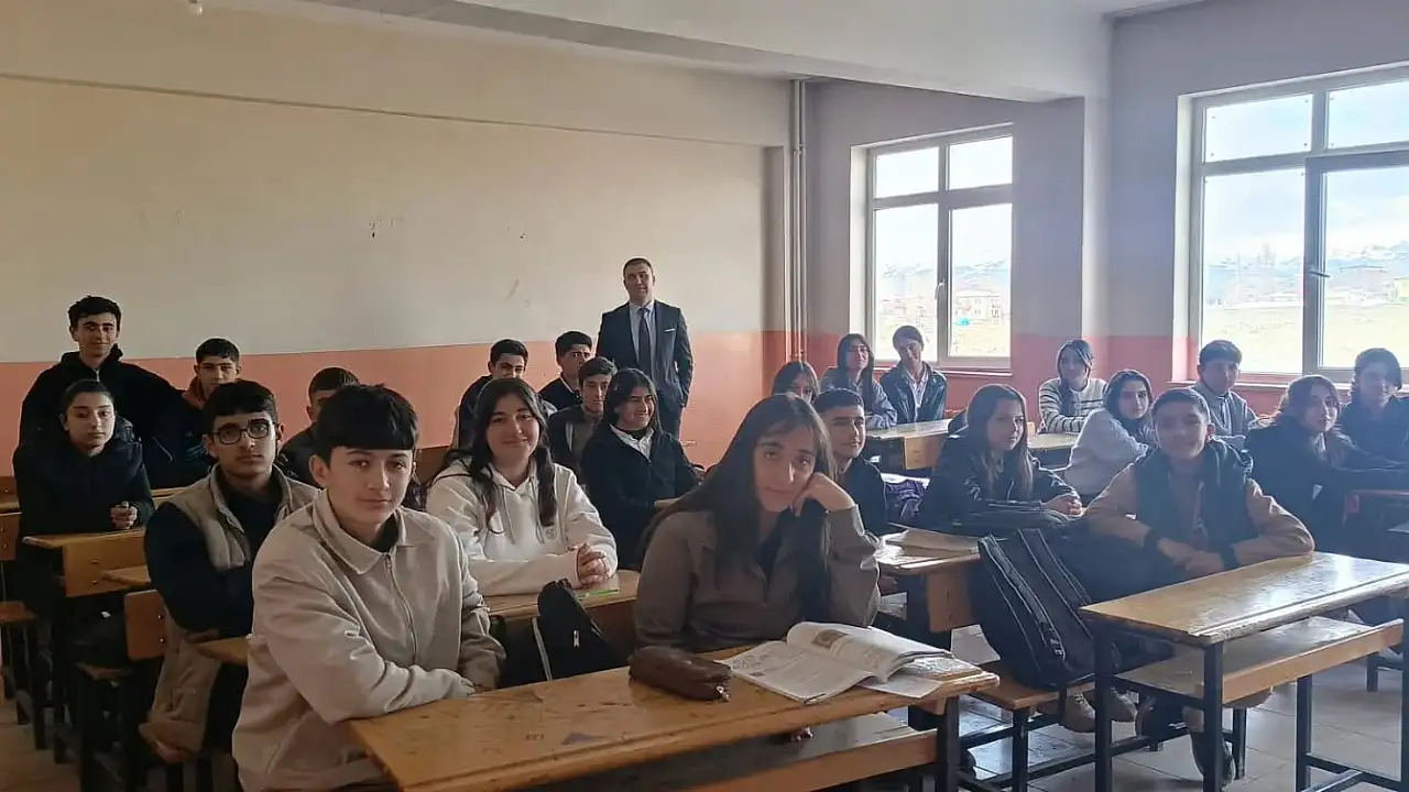 Diyadin’de Gençlere Malcolm X’in Hayatı Anlatıldı