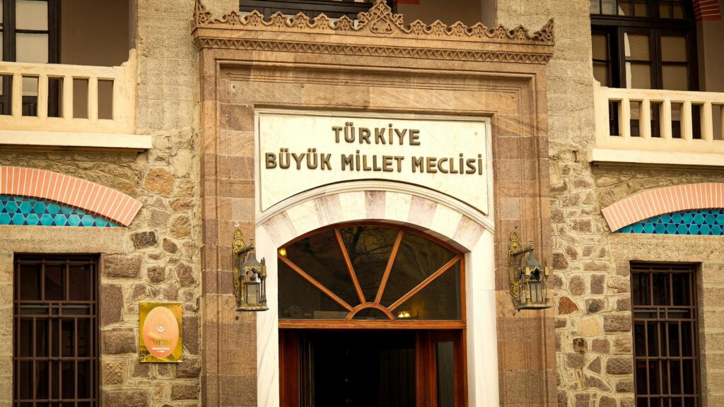 Diyanet hutbesinde neler tartışıldı? Yeni düzenleme neyi getiriyor?