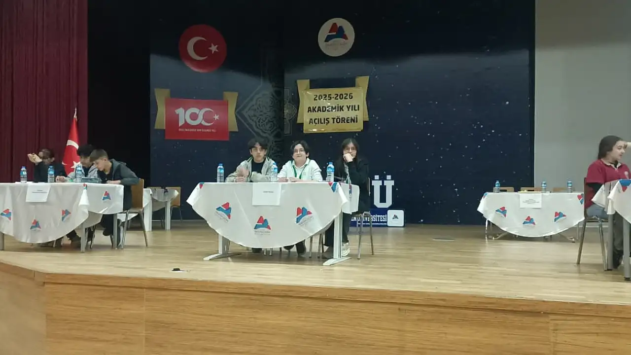 Ağrı Doğa Koleji Öğrencileri Matematik Yarışmasında Birinci Oldu