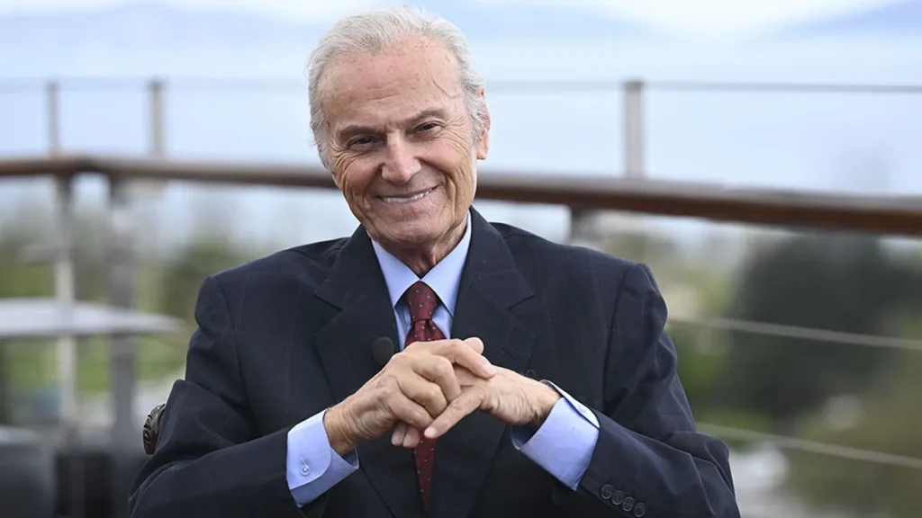 Yaşlılıkta Yalnızlık: Ediz Hun’dan Önemli Açıklamalar