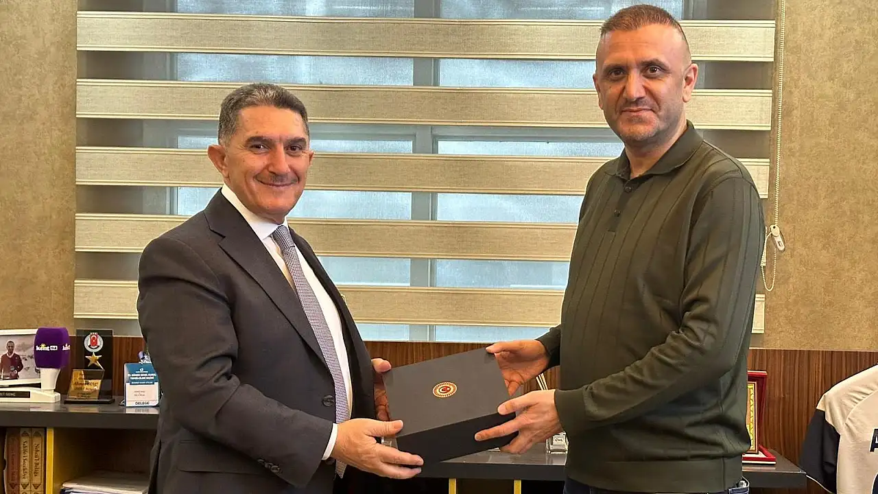 Ekrem Çelebi Kurban Bayramı’nı Hemşerileriyle Geçiriyor
