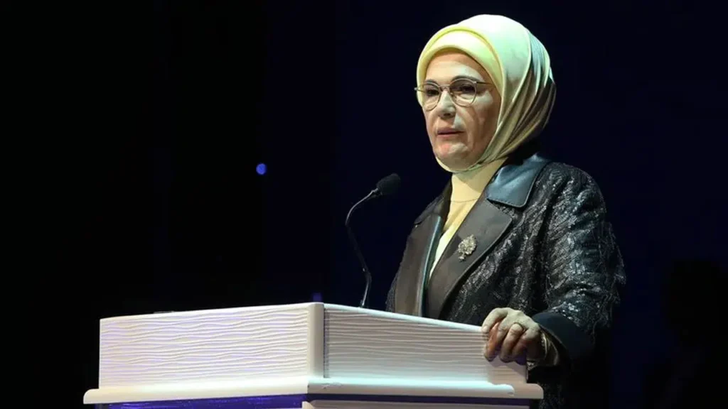 Emine Erdoğan’dan güvenilir gıda vurgusu: Yanıltıcı görsel ve ithal algısı yaratan markalara yasak!