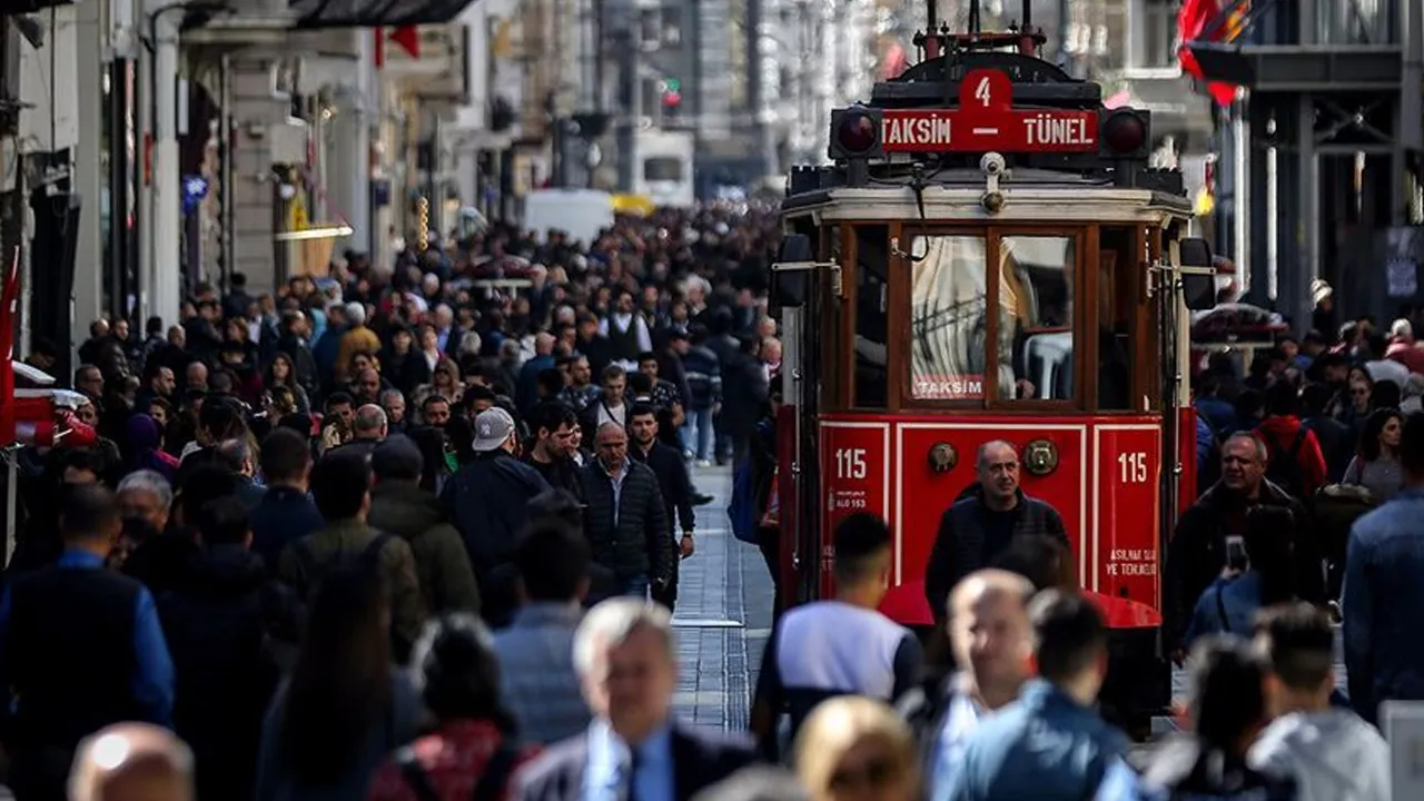 Türkiye’de En Popüler İsimler ve Soyadları 2025