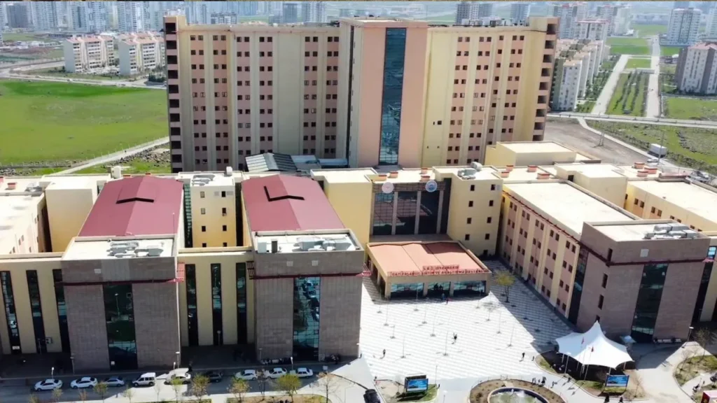 Hastanede silahlı saldırı iddiası! Valilikten açıklama geldi
