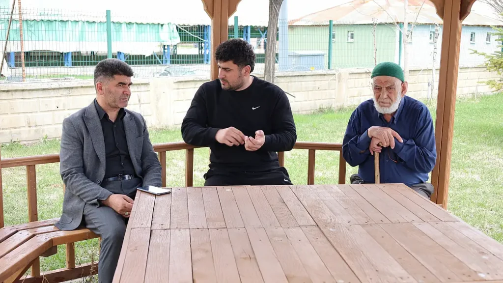 Ağrı İl Müdürü Ertaç Baki Huzurevinde İncelemede Bulundu