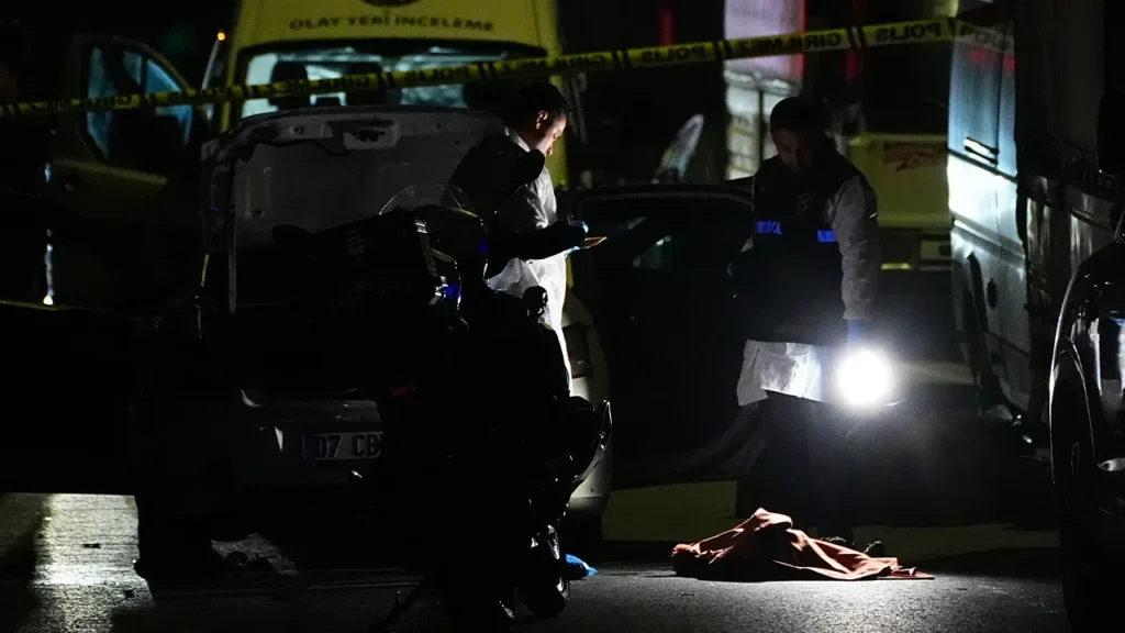 Küçükçekmece’de Polis Yaralandı: Olayın Ayrıntıları