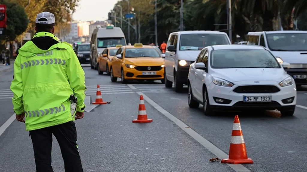 İstanbul’da Trafik Kapatmaları! Hangi Yollar Etkilenecek?