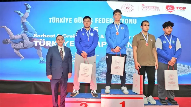 Kars’ta U15 Türkiye Güreş Şampiyonası Başarıyla Tamamlandı