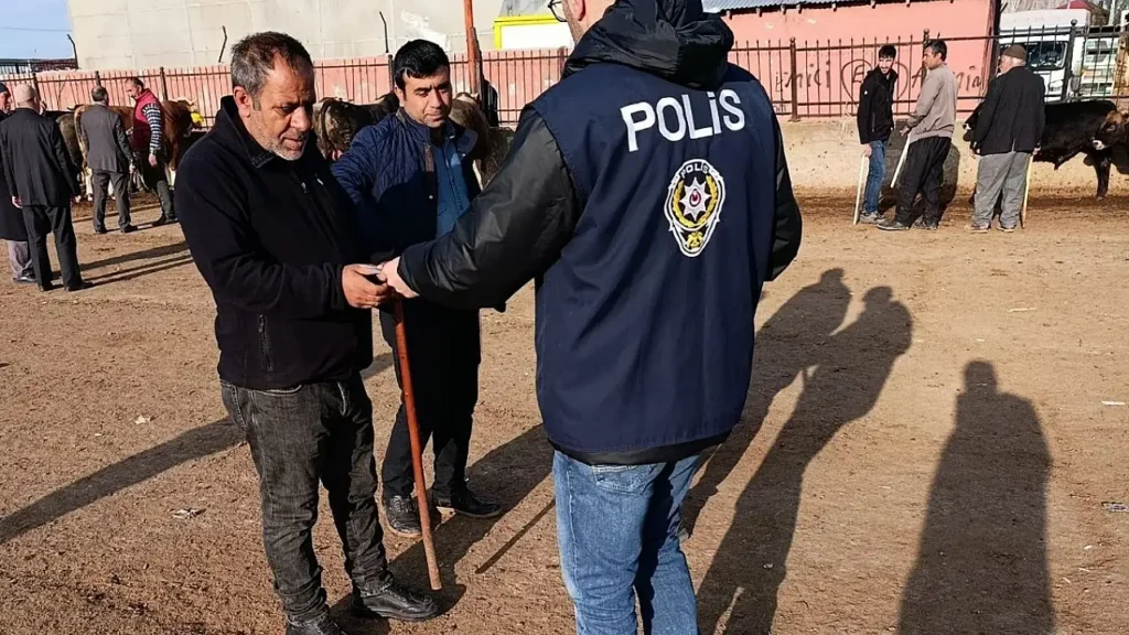 Ağrı’da Kurban Bayramı Öncesi Sahte Para Uyarısı
