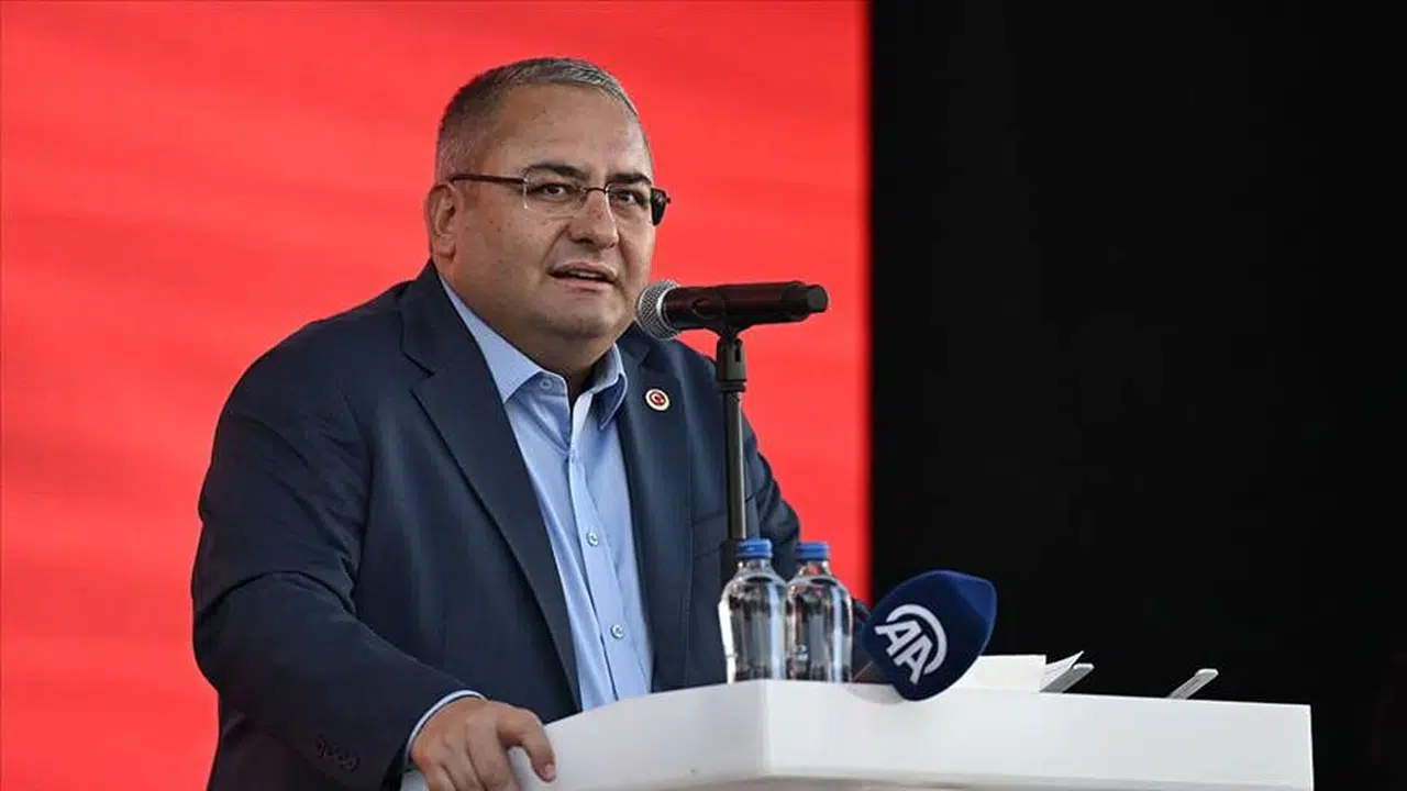 Mesut Özarslan kimdir, siyasi kariyeri ve özel hayatı hakkında her şey