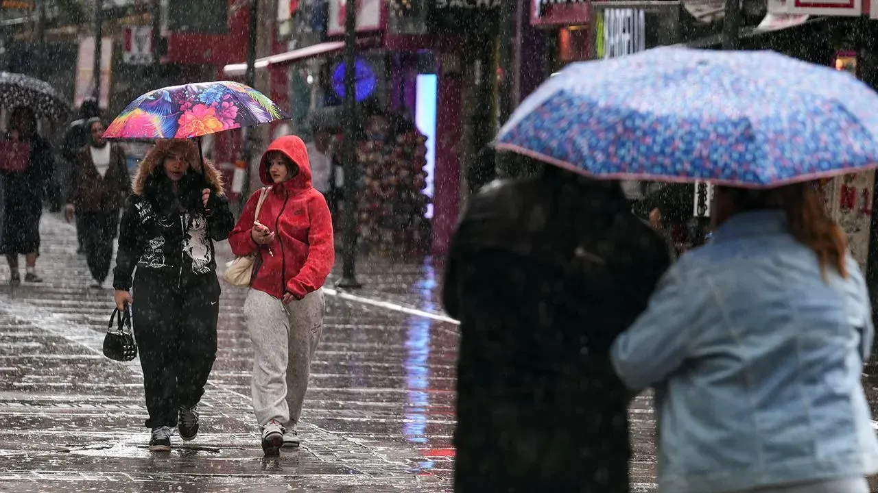 İstanbul İçin Sağanak Yağış Uyarısı: Neler Olacak?