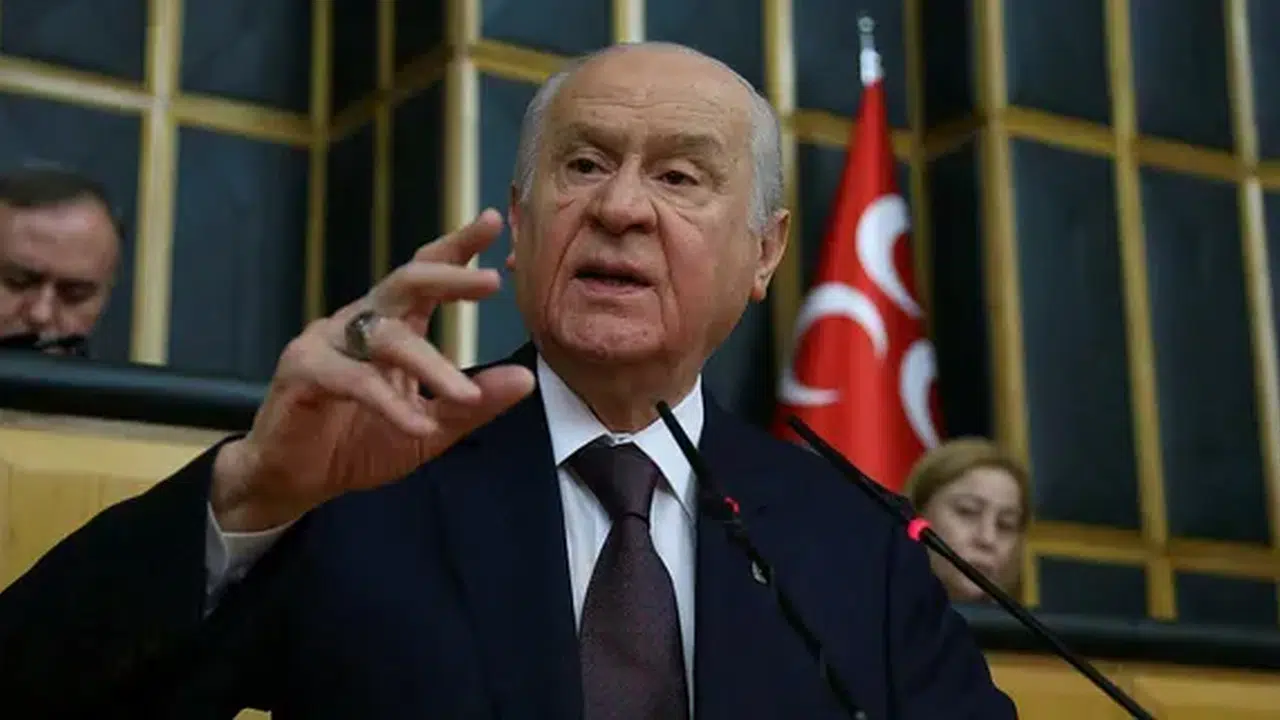 Bahçeli’den Macron’a sert eleştiriler: ‘Napolyonculuk aşıldı’
