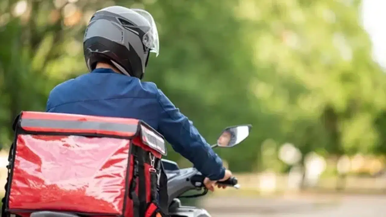 Moto-Kuryelere Ceza Yağacak! Belge Olmadan Çalışmak Yasaklandı