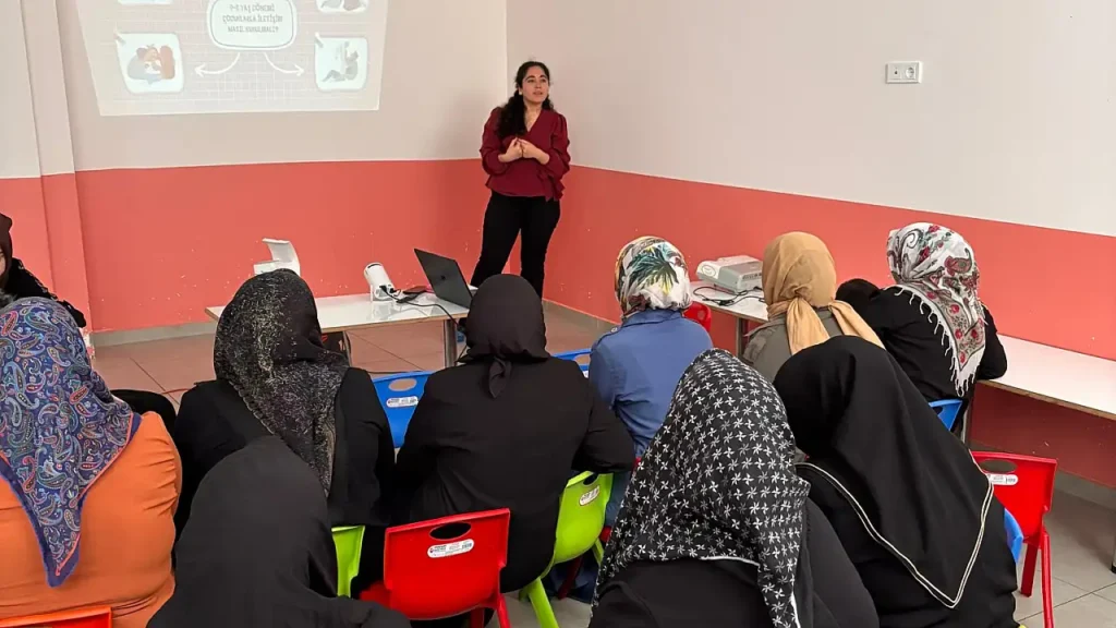 Patnos’ta Velilere Teknoloji Bağımlılığı ve İletişim Eğitimi