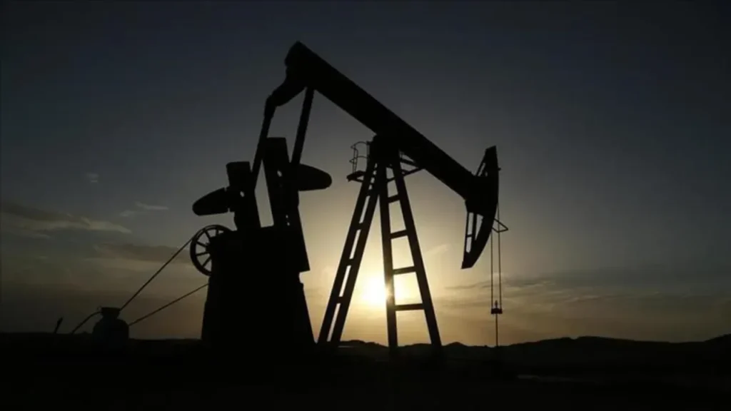 Petrol fiyatları sert düştü, barış umudu tazelendi