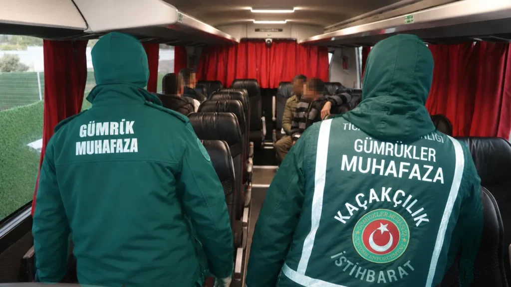 Yanlış Otobüsle Gelen Düzensiz Göçmenler İpsala’da Yakalandı