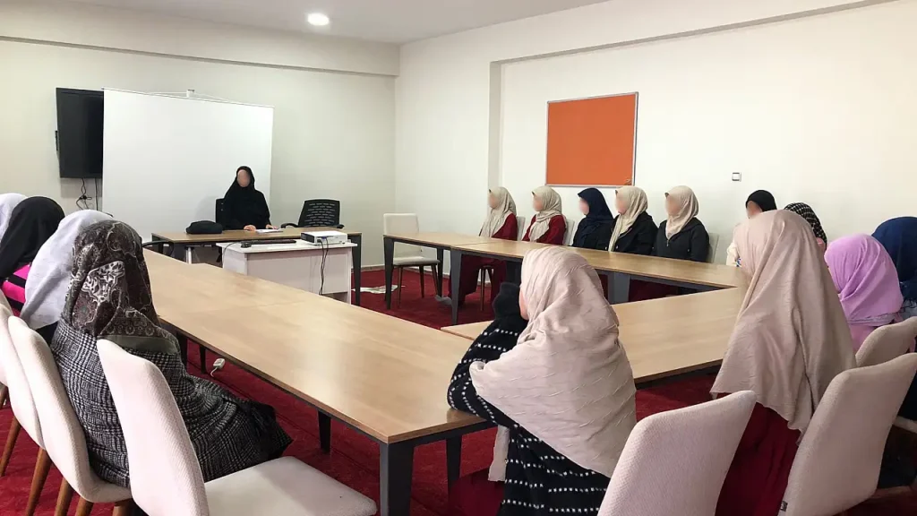 Sahabe iklimi Doğubayazıt’ta gençlere umut oldu