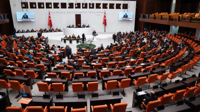 Siyasette Dokunulmazlık Dosyaları Meclis’e Ulaştı