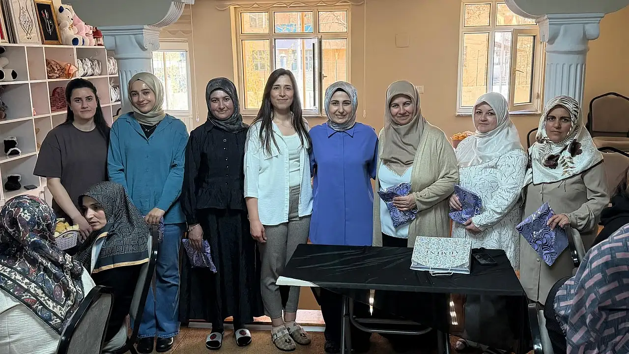 Taşlıçay’da Anneler Günü’nde Duygusal Buluşma
