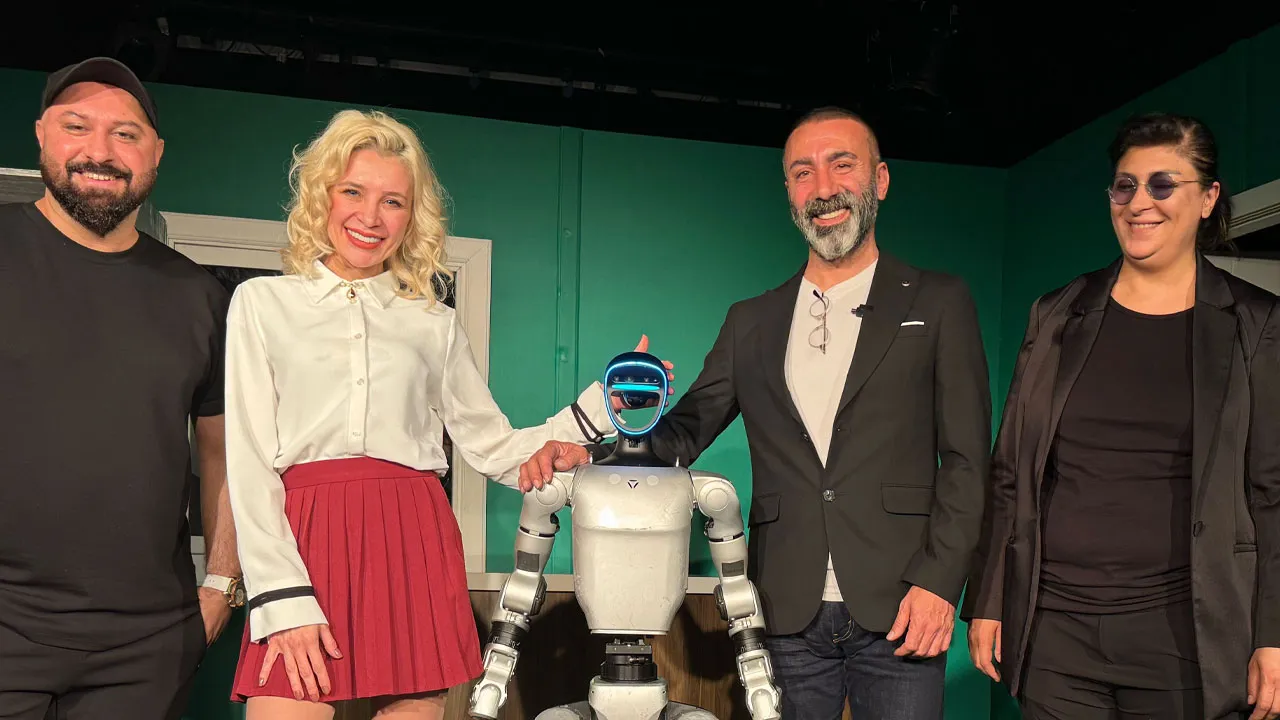 Tiyatroda Devrim: Robot Oyuncu Sahne Alıyor