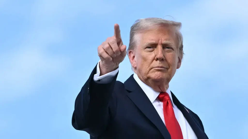 Trump, Somali’yi Hedef Aldı: ‘Tam Bir Çöplük!’