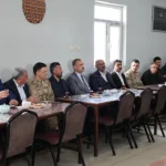 Vali Önder Bozkurt Tezeren’de Muhtarlarla Buluştu
