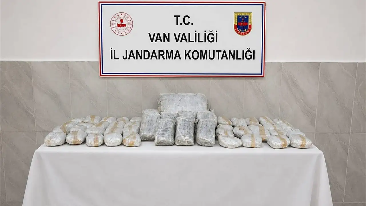Van’da Uyuşturucu Operasyonu: 42 Kilo Skunk Ele Geçirildi