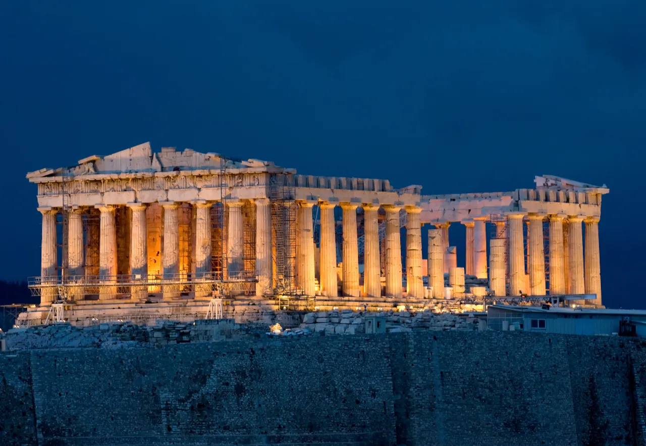 Yunanistan’da Akropolis Tartışması: Borçlar İçin Toprak İcadı